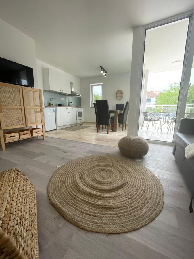 Vila Regina Apartment Paloma With Swimming Pool Jezera Ngoại thất bức ảnh